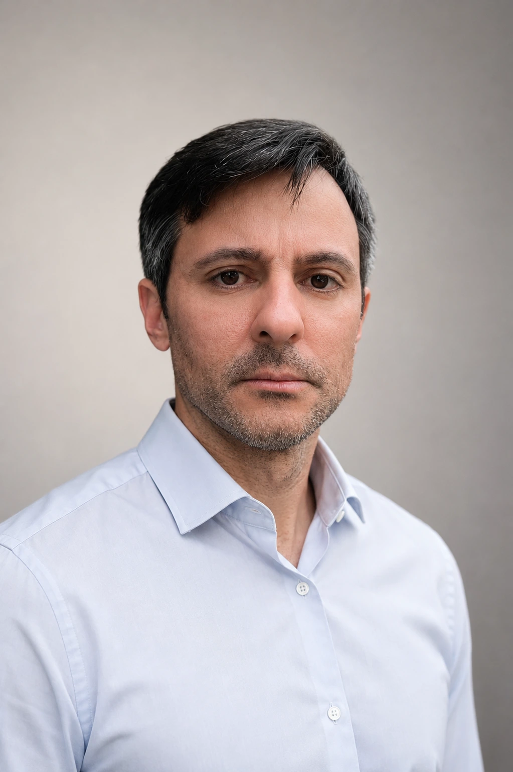 Retrato de Fábio Portugal, corretor de seguros e autor do e-book